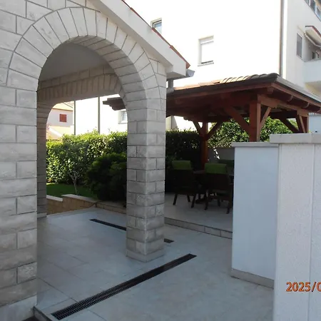 Ines 2 By Interhome Appartement