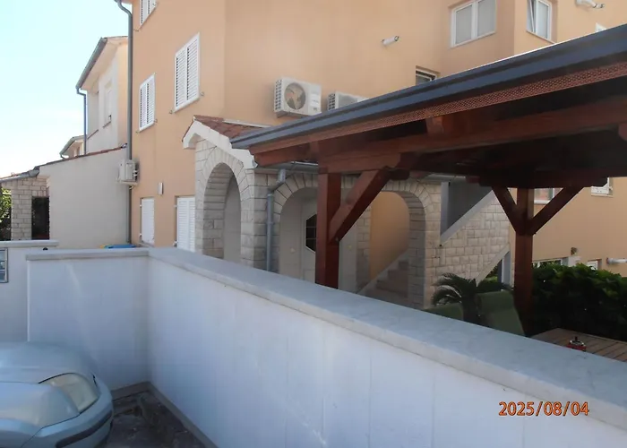 Ines 2 By Interhome Pula